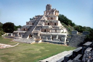 edzna_ruins_campeche.jpg